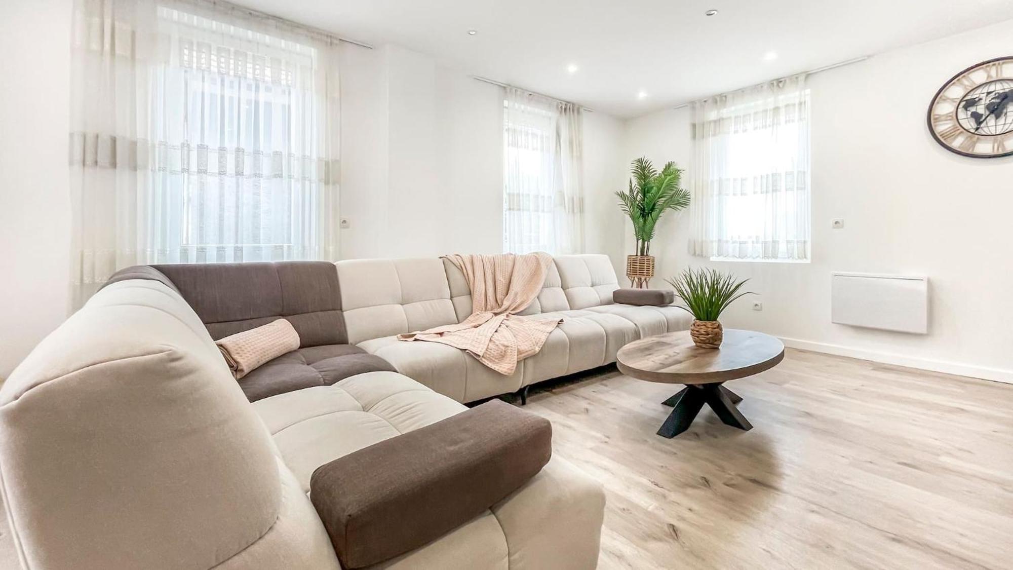 Homey Sakine- Proche Centre- Netflix- Wifi Cluses Zewnętrze zdjęcie